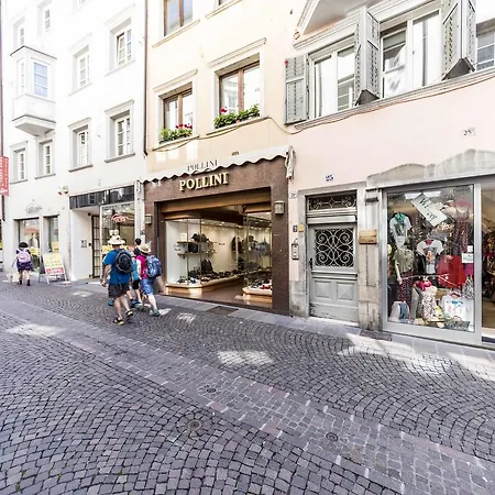 Cooper L Goethe * Bolzano