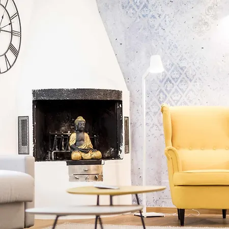 Cooper L Goethe * Bolzano