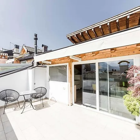 Cooper L Goethe Apartment Bolzano