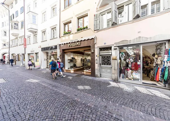 Cooper L Goethe * Bolzano